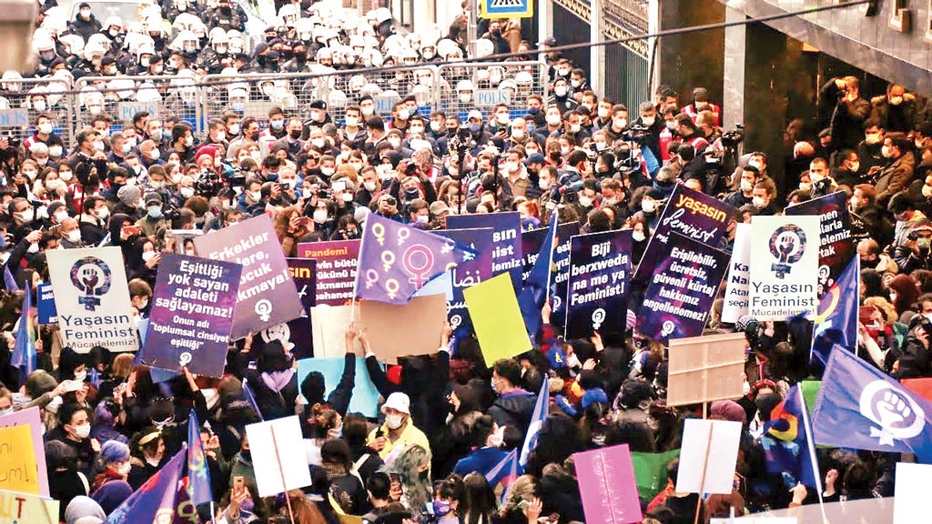 istanbul-women-march-d9Xr_cover