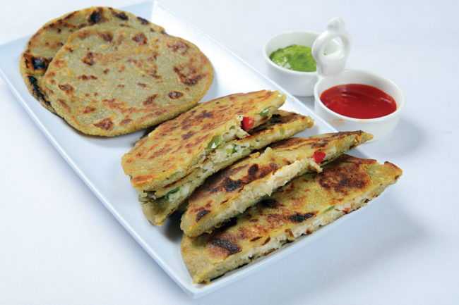 AA-stuffedbajra-aaloo-prantha-(2)