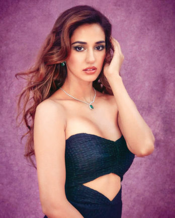 Disha_Ke_Pose