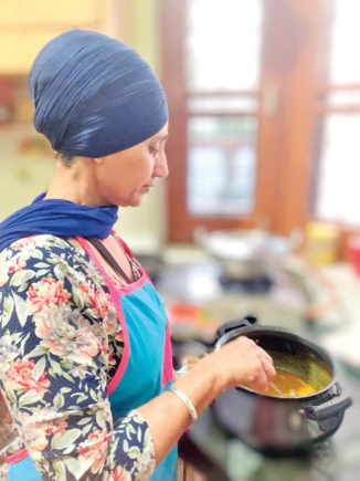 meri-bebe-head-chef-preparing-a