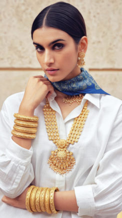 traditional-wear-women-ethnic-attire-indian-cultural-fashion-photography
