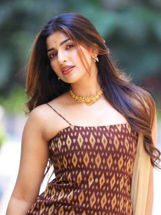 Raadhya-(12)