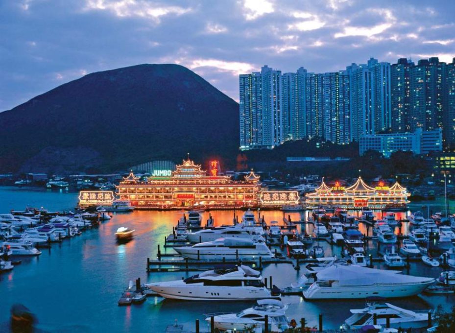 HK-Aberdeen-Floating-Restaurant