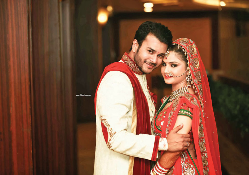 Jay-Soni-with-wife-Pooja-So