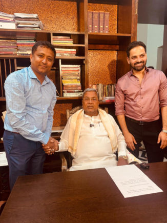‘ರಾಜು ಜೇಮ್ಸ್ ಬಾಂಡ್’  ಸಿನಿಮಾ ಕುರಿತು ಸಿ.ಎಮ್. ಶ್ರೀ ಸಿದ್ಧರಾಮಯ್ಯ   ಅವರ ಮಾತುಗಳು… 