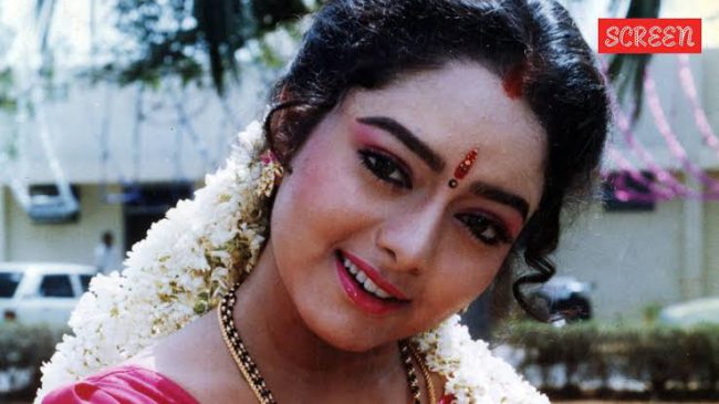 SOUNDARYA DEATH ANNIVERSARY:12 ವರ್ಷಗಳಲ್ಲಿ 100ಕ್ಕೂ ಹೆಚ್ಚು ಸಿನಿಮಾ; ನಟಿ ಸೌಂದರ್ಯ ಸಾಗಿ ಬಂದ ಹಾದಿ