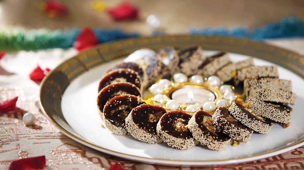 Anjeer-kajur-roll-(1)-RB