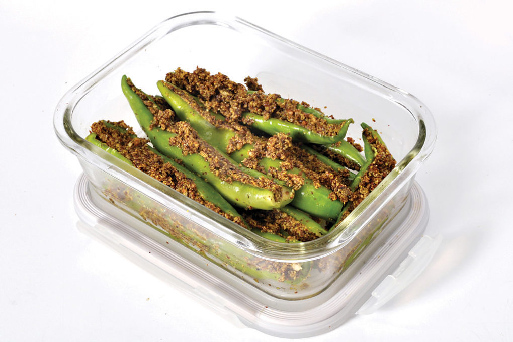 Bharwa-Hari-Mirch-Ka-Achaar-OP