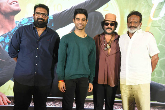 ಲೆಟ್ಸ್ ಲಿವ್ ದಿಸ್ ಮೊಮೆಂಟ್..ಎಂದ ಕಿರೀಟಿ ಶ್ರೀಲೀಲಾ……