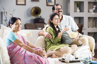ಒಬ್ಬಳೇ ಮಗಳಾಗಿ ತಾಯಿಯ ಜವಾಬ್ದಾರಿ ಹೊರುವುದು ಹೇಗೆ?