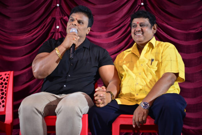 ಅಪ್ಪನ ಆಸೆ ಈಡೇರಿಸಲು 101 ಜನರಿಗೆ ಕಾಶಿಯಾತ್ರೆ ಮಾಡಿಸುತ್ತಿರುವ ಜಿಮ್ ರವಿ…