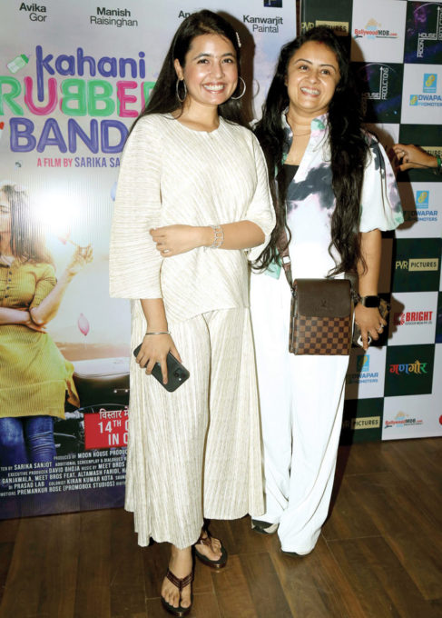 Harleen-Kaur-&-Sarika-Sanjot