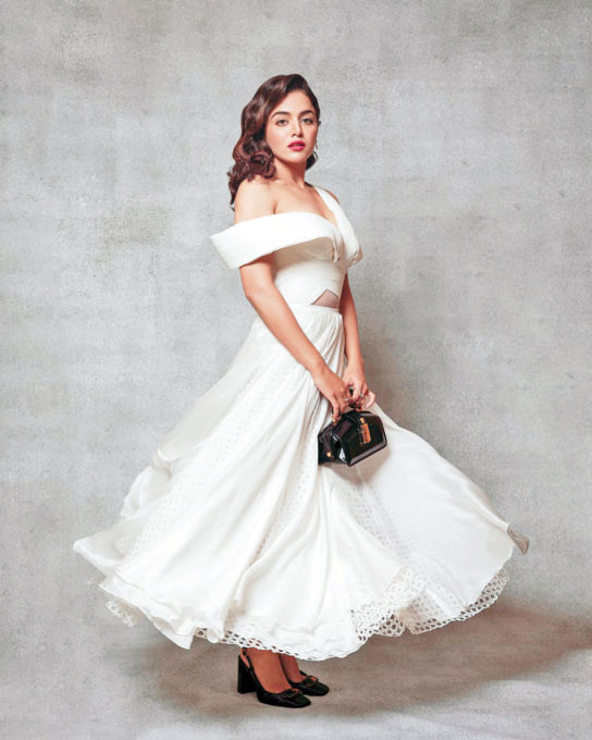Jublee_Se_Chamki_Wamiqa