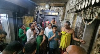 ಚಾಮುಂಡೇಶ್ವರಿ ದೇವಿ ದರ್ಶನ ಪಡೆದ ಶಿವಣ್ಣ