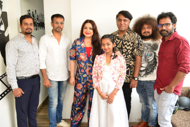 *ಟ್ರೇಲರ್ ನಲ್ಲೇ ಕುತೂಹಲ ಮೂಡಿಸಿರುವ ಪ್ಯಾರಾ ನಾರ್ಮಲ್ ಹಾಗೂ ಹಾರಾರ್ ಜಾನಾರ್ ನ ಚಿತ್ರ “ಕಮರೊ2” ಆಗಸ್ಟ್ 1 ರಂದು ತೆರೆಗೆ….