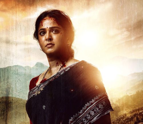 *ಅನುಷ್ಕಾ ಶೆಟ್ಟಿ ಅಭಿನಯದ “ಘಾಟಿ” ಚಿತ್ರದ ಮೂಲಕ ವಿತರಣಾ ವಲಯಕ್ಕೆ ಅಡಿಯಿಟ್ಟ “ಕೊತ್ತಲವಾಡಿ” ಚಿತ್ರದ ನಿರ್ಮಾಪಕಿ ಪುಷ್ಪ ಅರುಣ್ ಕುಮಾರ್* …….