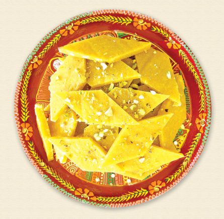 ನಾಡಹಬ್ಬ ದಸರಾ ಉತ್ಸವಕ್ಕಾಗಿ ಸೊಗಸಾದ ತಿನಿಸುಗಳು  ಬೇಸನ್‌ ಬರ್ಫಿ