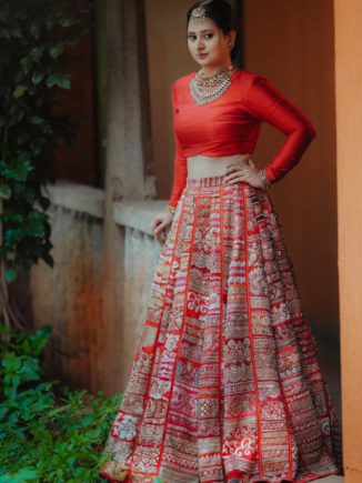  ‘ಪೀಕಬೂ’ ಎಂದ ಗೋಲ್ಡನ್ ಕ್ವೀನ್