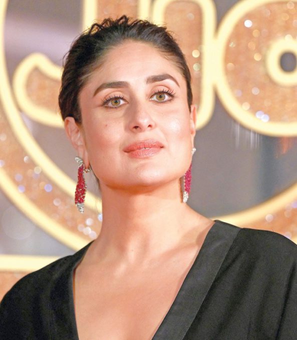 Kya-Deepika-Se-Jalti-Hain-Kareena