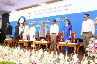 ಜ್ಞಾನದೊಂದಿಗೆ ವೈದ್ಯರು ಮಾನವೀಯತೆ ಬೆಳೆಸಿಕೊಳ್ಳಬೇಕು