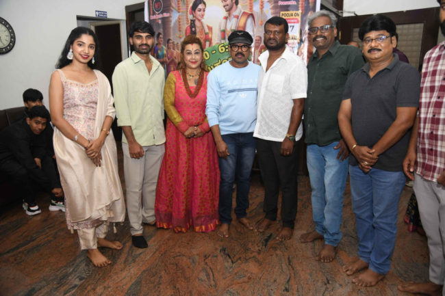  ವಿಭಿನ್ನ ಶೀರ್ಷಿಕೆ  “4.30 – 6 ಮುಹೂರ್ತ. ನಾಲ್ವರು ಕಾಣಿಸುತ್ತಿಲ್ಲ” ಚಿತ್ರಕ್ಕೆ ಚಾಲನೆ…….
