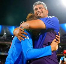 ಏಕದಿನ ವಿಶ್ವಕಪ್ ಗೆದ್ದ 3ನೇ ಕ್ಯಾಪ್ಟನ್: 2011ರಲ್ಲಿ ಧೋನಿ, 2025ರಲ್ಲಿ ಕೌರ್​