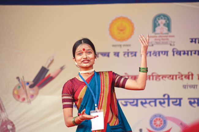 ಭಾರೂಡ್‌ ಜಾನಪದ ಕಲೆಯಿಂದ ಗ್ರಾಮೀಣರಲ್ಲಿ ಜಾಗೃತಿ ಮೂಡಿಸುವ  ಕೃಷ್ಣಾಯಿ ಪ್ರಭಾಕರ್‌ ಉಲೇಕರ್