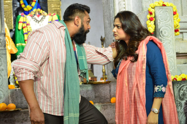 *ಧ್ರುವ ಸರ್ಜಾ ಹೊಸ ಸಿನಿಮಾ ‘ಕ್ರಿಮಿನಲ್’ಗೆ ಮುಹೂರ್ತದ ಸಂಭ್ರಮ..ಆಕ್ಷನ್ ಪ್ರಿನ್ಸ್ ಗೆ ರಚಿತಾ ರಾಮ್ ಜೋಡಿ*….