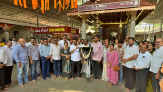 ನಿರ್ದೇಶಕರಾದ ‘ಕಾಂತಾರ’ ಗೀತ ರಚನೆಕಾರ ಶಶಿರಾಜ್ ಕಾವೂರು: ಅದ್ದೂರಿಯಾಗಿ ಸೆಟ್ಟೇರಿದ ‘ವಾದಿರಾಜ ವಾಲಗ ಮಂಡಳಿ