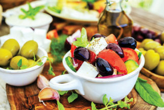 ಒಂದಿಷ್ಟು ವಿದೇಶೀ ಆರೋಗ್ಯಕರ ವ್ಯಂಜನಗಳು  ಗ್ರೀಕ್‌ ಸಲಾಡ್