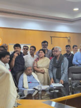 ಮುಖ್ಯಮಂತ್ರಿ ಸಿದ್ದರಾಮಯ್ಯ ಅವರಿಗೆ ಮನವಿ ಸಲ್ಲಿಸಿದ ಡಾ.ಜಯಮಾಲಾ….