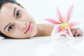 ಸುಕ್ಕುಗಳನ್ನು ನಿವಾರಿಸಿ ಫೆಸ್ಟಿವ್ ‌ಗ್ಲೋ ಪಡೆಯಿರಿ