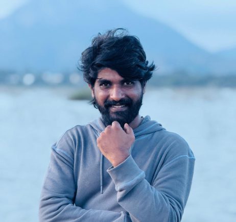 ಭಾವಚಿತ್ರ ನಿರ್ದೇಶಕ ಗಿರೀಶ್   ಸಾರಥ್ಯದಲ್ಲಿ ‘ಫ್ಯಾನ್ ವಾರ್’…….