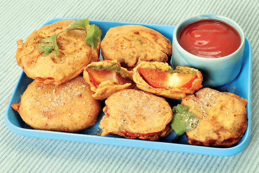 Chatpati_Tamatar_Bhajiya