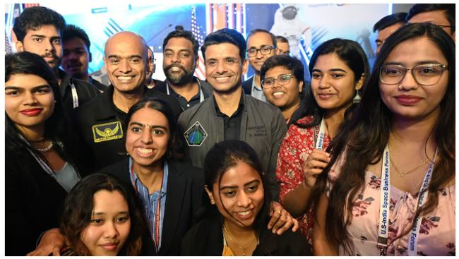 ದೃಷ್ಟಿಕೋನವನ್ನೇ ಬದಲಿಸುವ ಬಾಹ್ಯಾಕಾಶ ಯಾನ