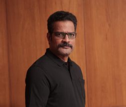 14ವರ್ಷಗಳ ಬಳಿಕ ಪೋಲೀಸ್ ಪಾತ್ರದಲ್ಲಿ ಅಯ್ಯಪ್ಪ..ಪಬ್ಬಾರ್ ಗಾಗಿ ಗೆಟಪ್ ಚೇಂಜ್…….