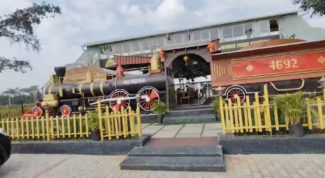 ಉಗಿಬಂಡಿ The Food Station