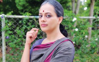 ಗ್ಲಾಮರ್‌ ಸಿನಿ ಆಕಾಶದಲ್ಲಿ ಮೇದಿನಿ ಮಿಂಚು!