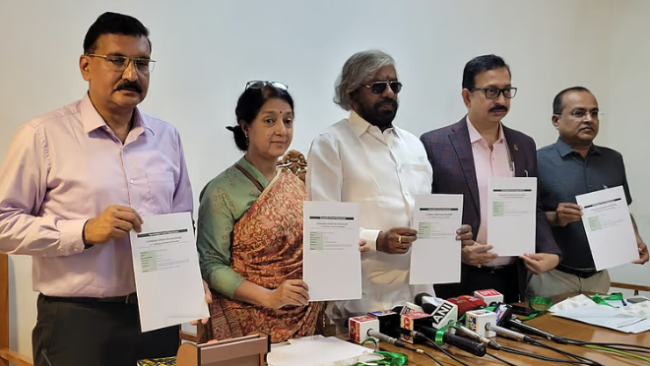 ನೇಚರ್ ಗೈಡ್, GPS ವಾಕಿಟಾಕಿ ಇಲ್ಲದೆ ಚಾರಣಕ್ಕೆ ಅವಕಾಶವಿಲ್ಲ