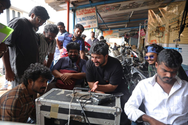 ಡಾಲಿ ಧನಂಜಯ ಅಭಿನಯದ ಹೊಸ ಸಿನಿಮಾ  ‘ಮದರ್‌ ಪ್ರಾಮಿಸ್’‌ ಇದು ಪಕ್ಕಾ ಕನ್ನಡದ ಪ್ಯಾನ್‌ ಎಮೋಷನಲ್‌ ಸಿನಿಮಾ…