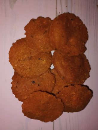 ರವೆ ನಿಪ್ಪಟ್ಟು