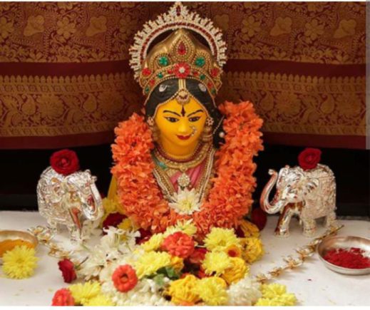 ವರಮಹಾಲಕ್ಷ್ಮಿ ಹಬ್ಬ — ಭಕ್ತಿ, ಸಮೃದ್ಧಿಯ ಸಂಭ್ರಮ