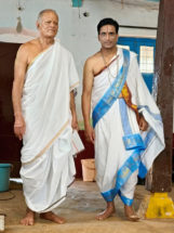 *ಹಲವು ಕ್ಷೇತ್ರಗಳ ಗಣ್ಯರಿಂದ ಮಧುಸೂದನ್ ಹವಾಲ್ದಾರ್ ನಿರ್ದೇಶನದ “ಕಾಖಂಡಕಿ ಶ್ರೀ ಮಹಿಪತಿದಾಸರು” ಚಿತ್ರ ವೀಕ್ಷಣೆ… .