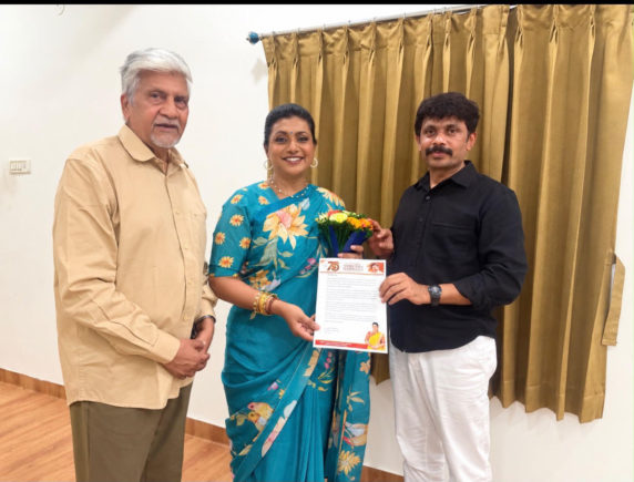  ಡಾ. ವಿಷ್ಣುವರ್ಧನ್ ಅವರ ಅಮೃತ ಮಹೋತ್ಸವಕ್ಕೆ ಬಹುಭಾಷಾ ಖ್ಯಾತ ನಟಿ ರೋಜಾ ಅವರು ಆಗಮಿಸುತ್ತಿದ್ದಾರೆ…