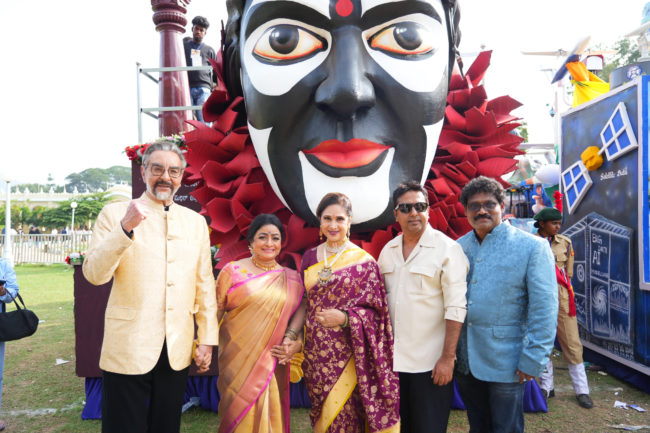 *ಐತಿಹಾಸಿಕ ಸಾಧನೆ ಗೈದ “ಕೊರಗಜ್ಜ”ಚಿತ್ರ:ಮೈಸೂರು ದಸರಾ ಸವಾರಿ ಯಲ್ಲಿ ಸಾಗಿ “ಕೊರಗಜ್ಜ” ಚಿತ್ರದ ಟ್ರೈಲರ್ ಲಾಂಚ್…