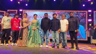 *ಹುಬ್ಬಳ್ಳಿಯಲ್ಲಿ ಅದ್ದೂರಿಯಾಗಿ ನಡೆದ “ಬೃಂದಾವಿಹಾರಿ” ಪ್ರಿರಿಲೀಸ್ ಇವೆಂಟ್…. .